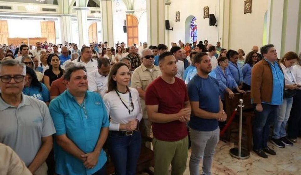 Venezuela: María Corina Machado anuncia que ya está en Venezuela